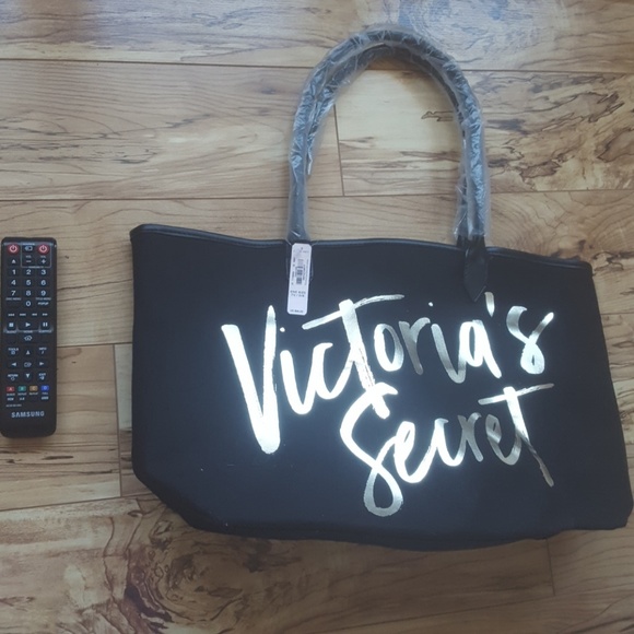Victoria's Secret Handbags - Victoria Secret NWT bag/ tote black and gold